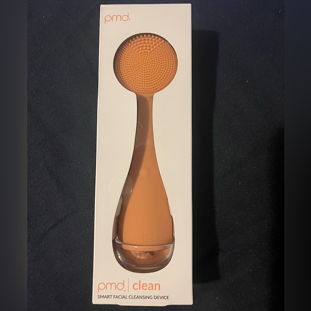 PMD Facial Cleansing Device